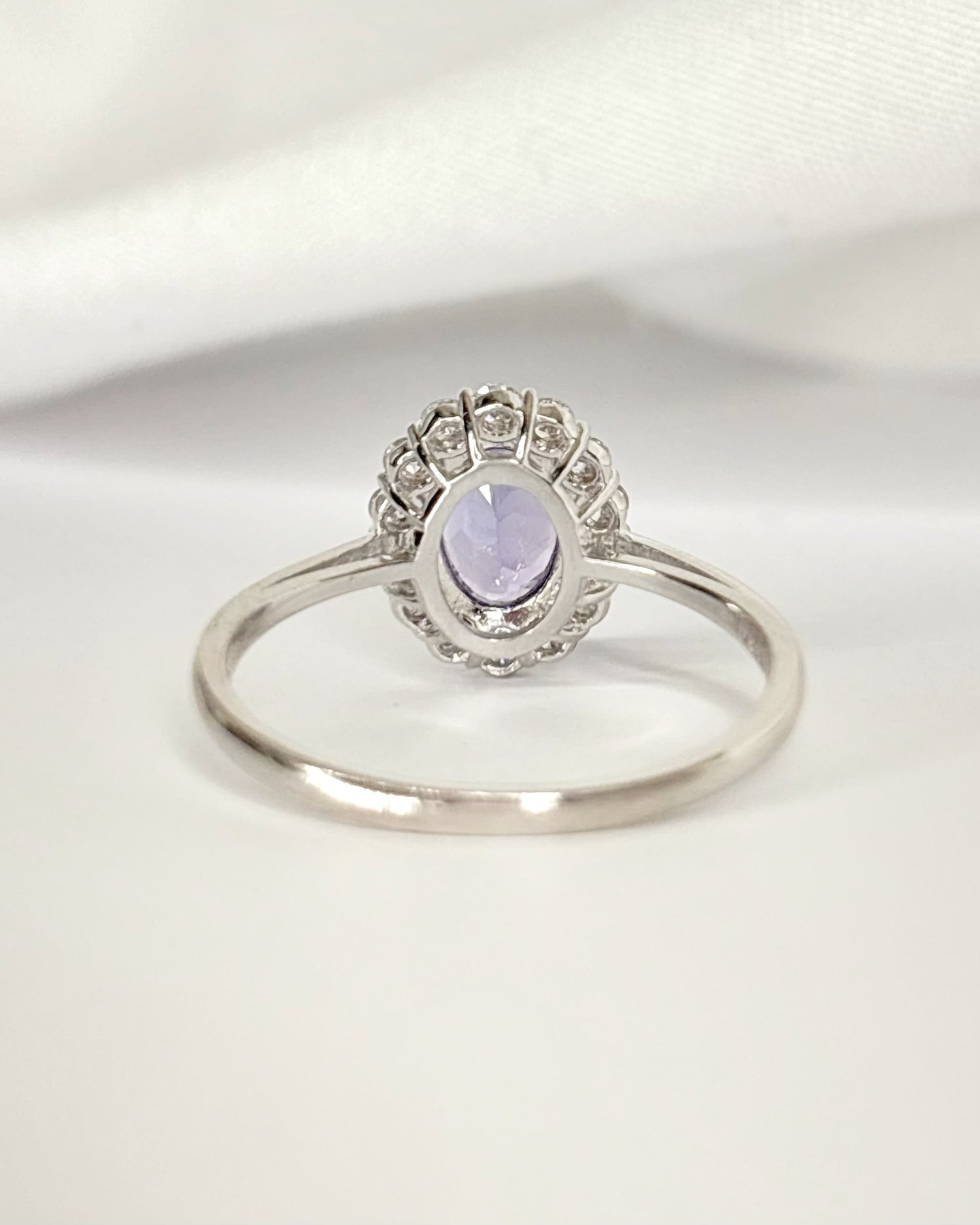 Marguerite Ring Tanzanite 0.93 carat &amp; Diamonds 0.31 carat "Haria"