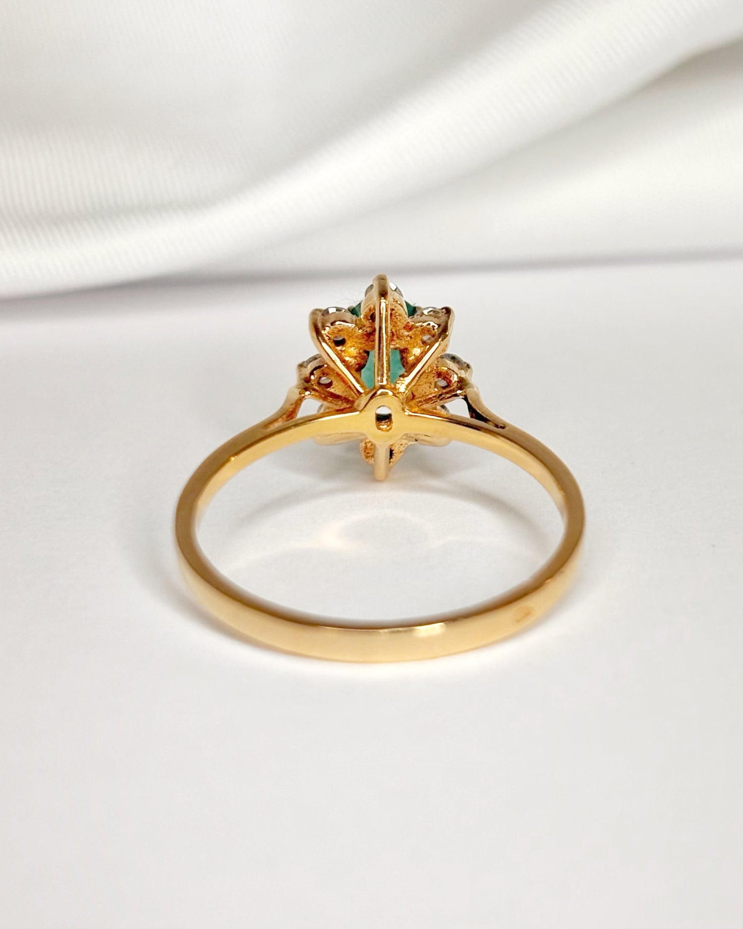 Bague Marguerite Émeraude &amp; Diamants "Carla"