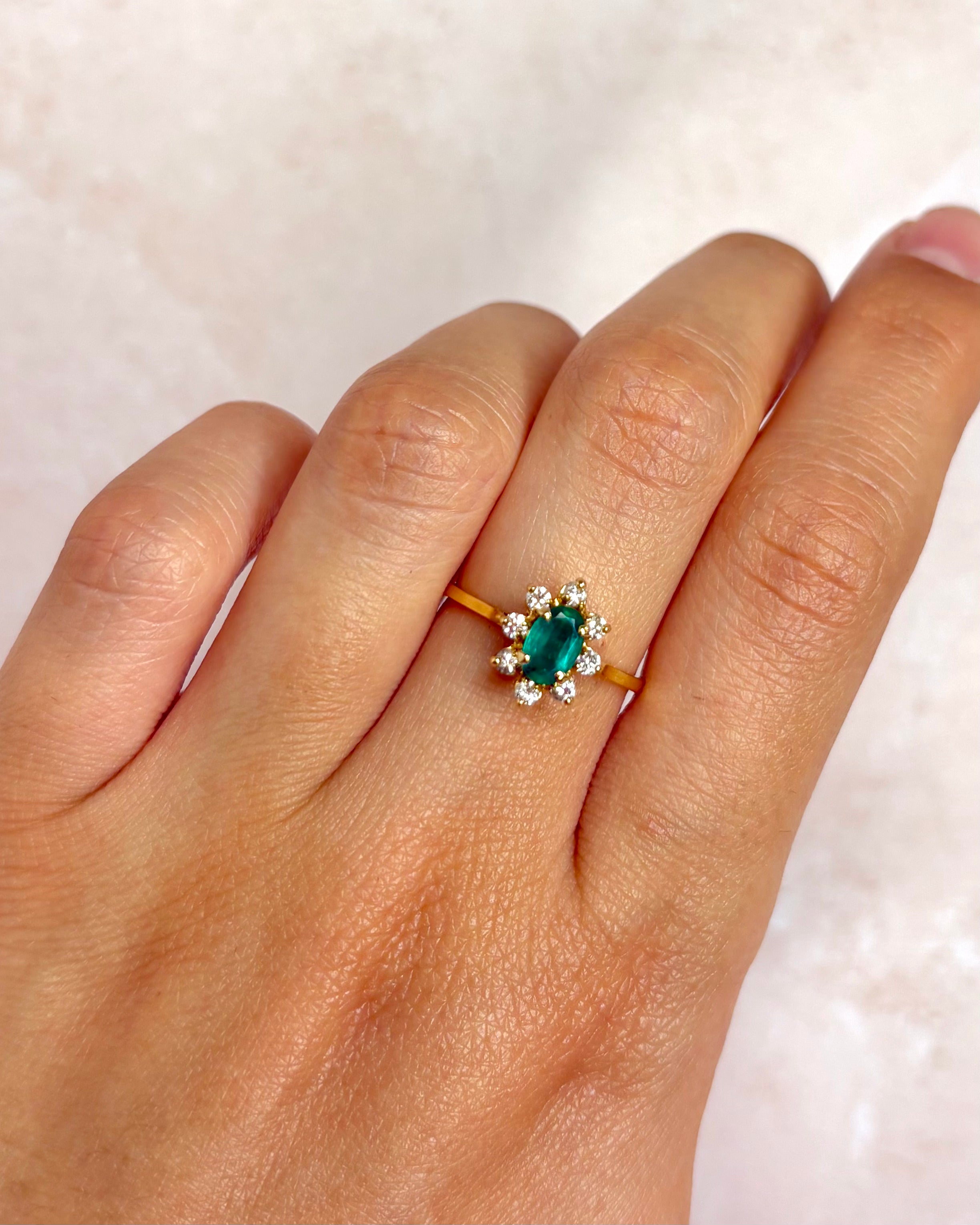Bague Marguerite Émeraude &amp; Diamants "Carla"