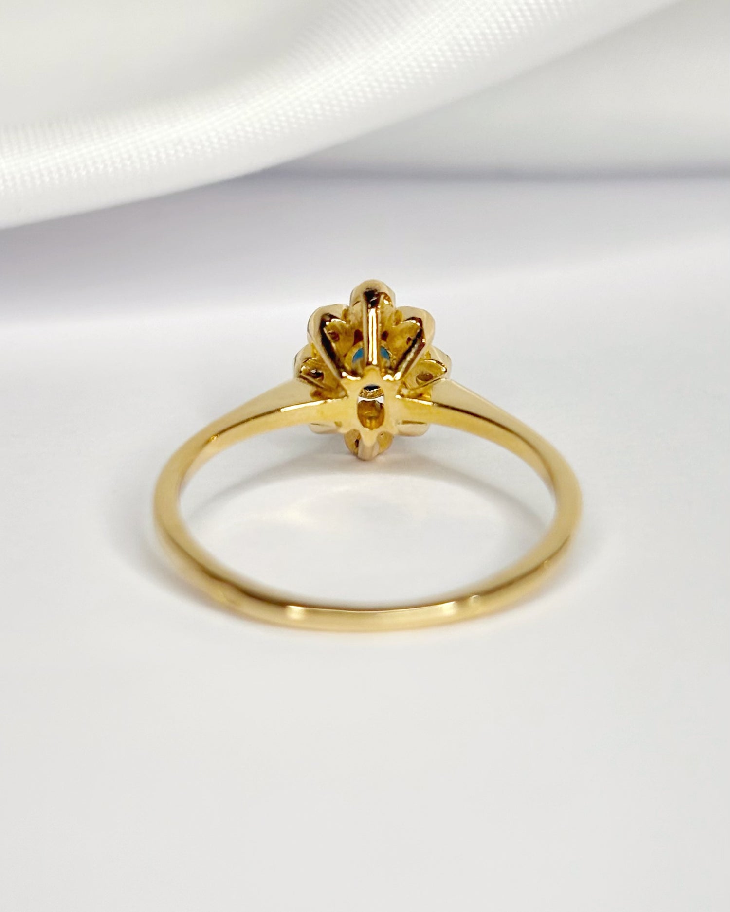 Bague Marguerite Saphir 0.24 carat &amp; Diamants "Solène"