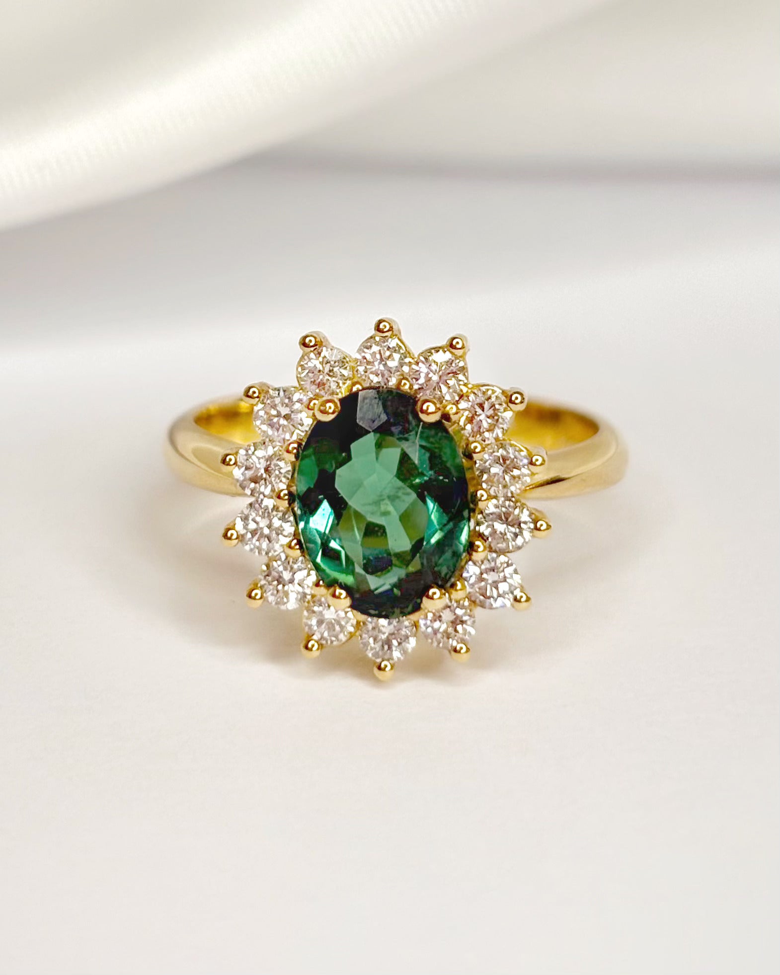 Bague Marguerite Tourmaline 1.90 carat &amp; Diamants 0.70 carat 5,26g "Manuella"