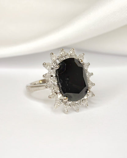 Anillo Marguerite Zafiro 5,80 quilates y Diamantes 0,96 quilates 9,79 g "Clara"