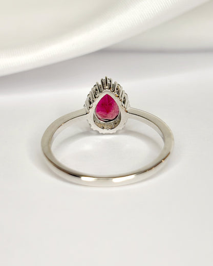 Anillo Marguerite con Turmalina Rosa de 1.20 quilates y Diamantes "Zina"