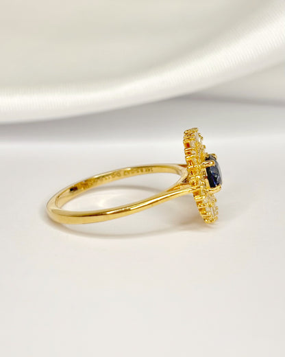 Anillo Marguerite Zafiro 0,57 quilates y Diamantes 0,39 quilates "Elio"