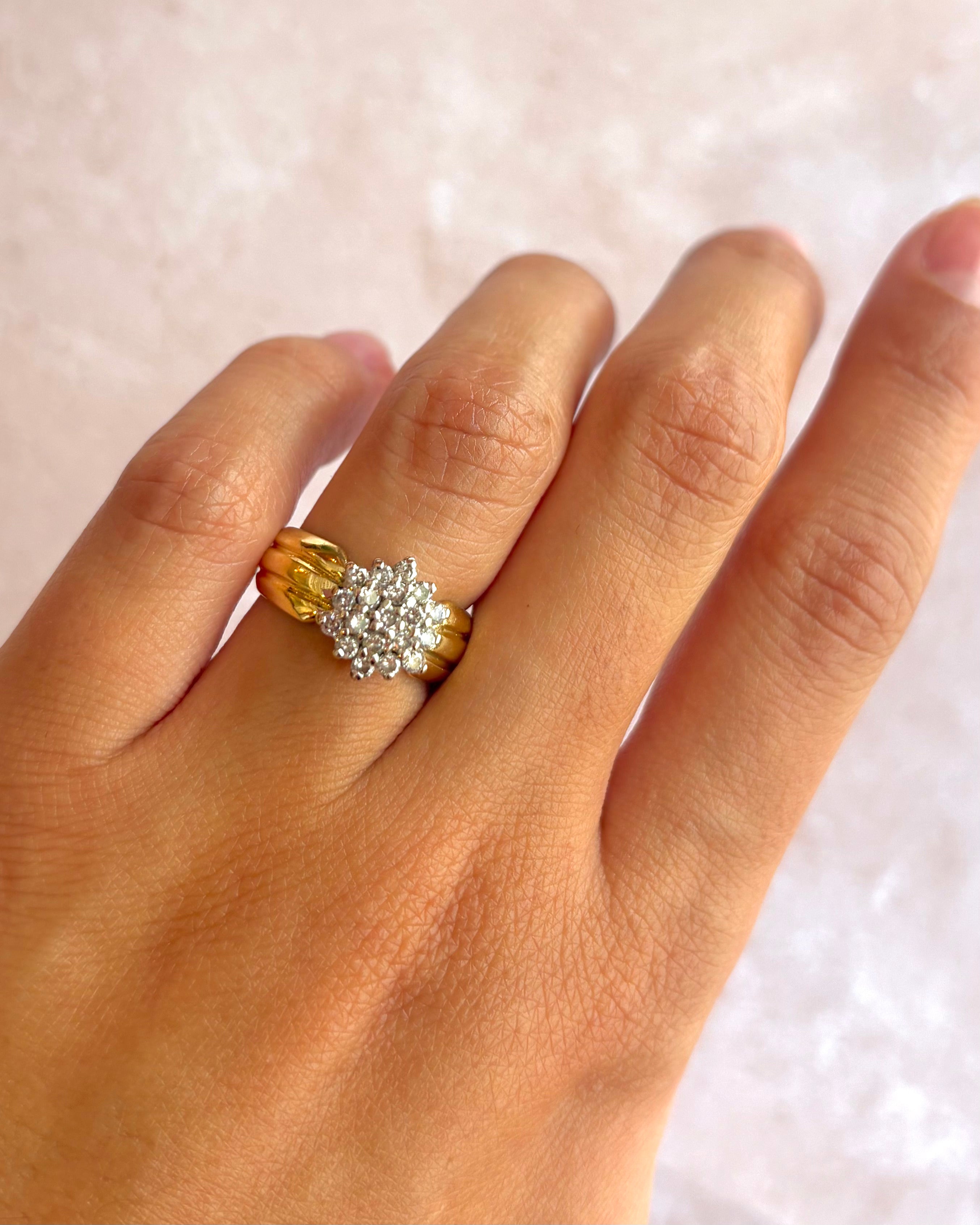 Anillo Marguerite Diamantes 0,57 quilates 4,25 g "Eléna"