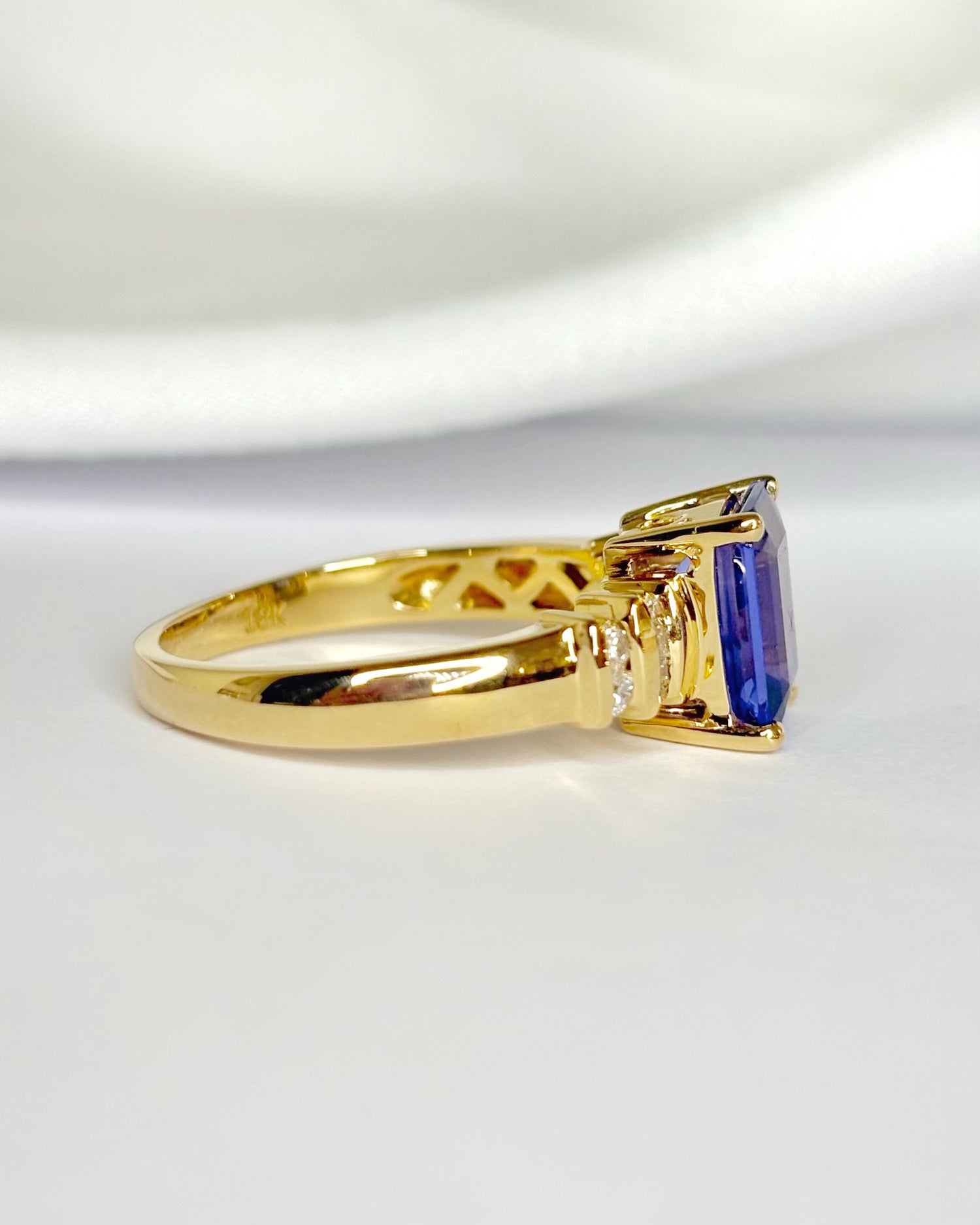 Bague Cocktail Tanzanite 2.86 carats &amp; Diamants "Malika"