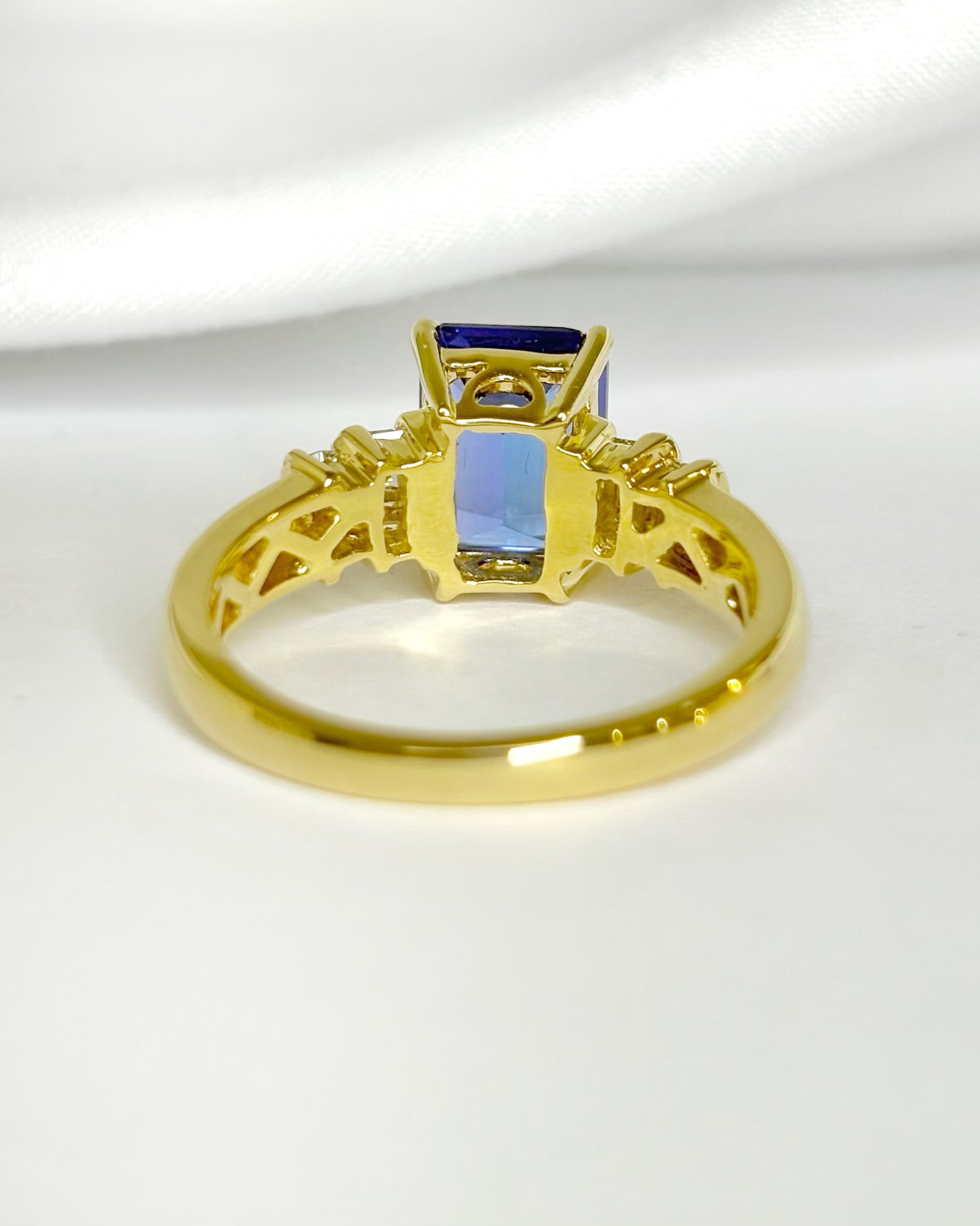 Bague Cocktail Tanzanite 2.86 carats &amp; Diamants "Malika"