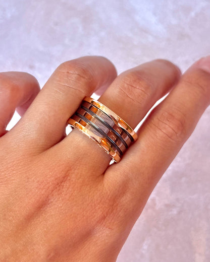 Anillo Jonc Bulgari Oro Rosa y Cerámica "B.zero1"