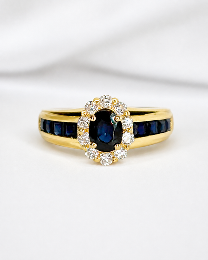 Anillo Marguerite de zafiros de 0.84 quilates y diamantes de 0.25 quilates «Valentine»
