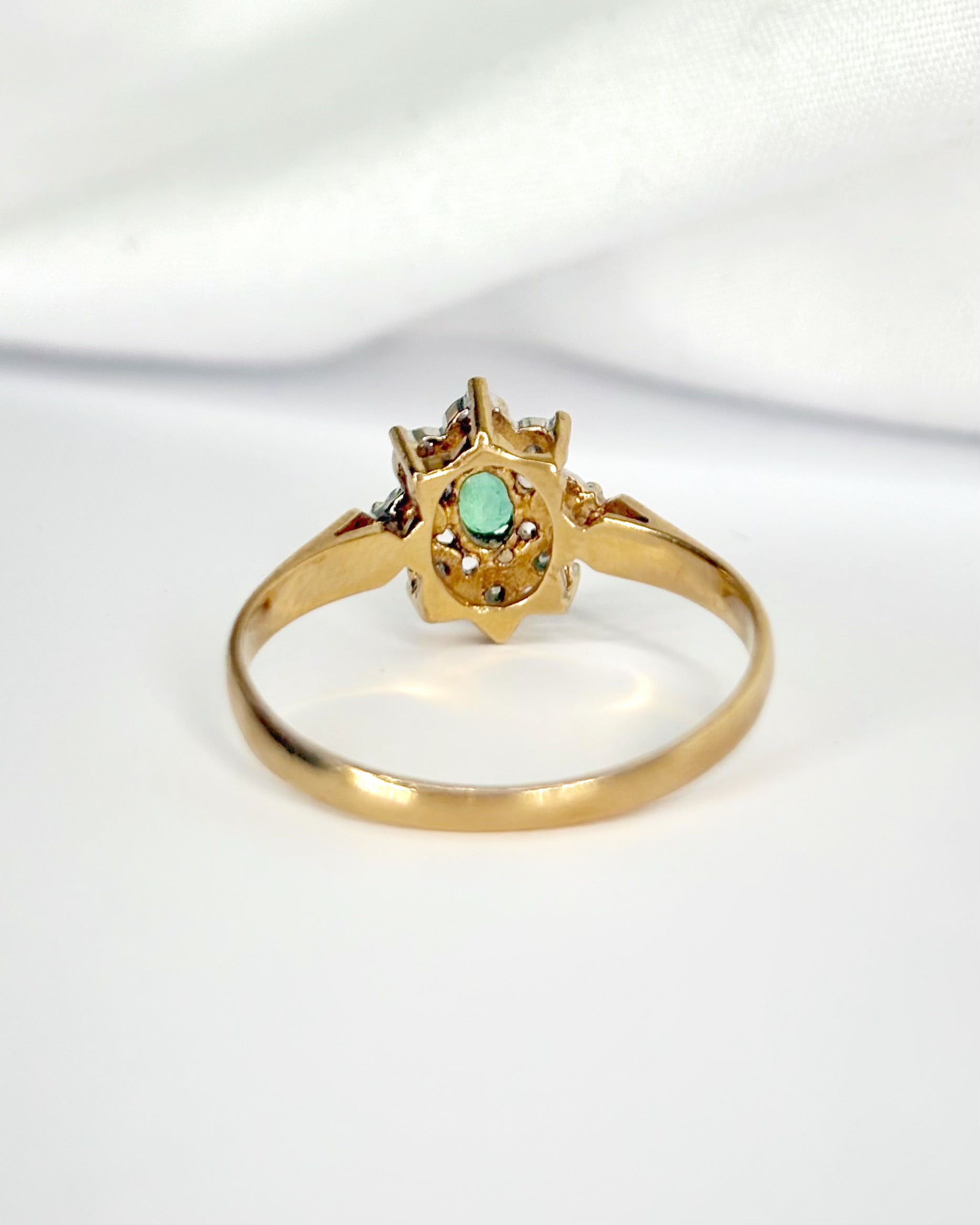 Anillo Margarita de Esmeralda y Diamantes «Pénélope»