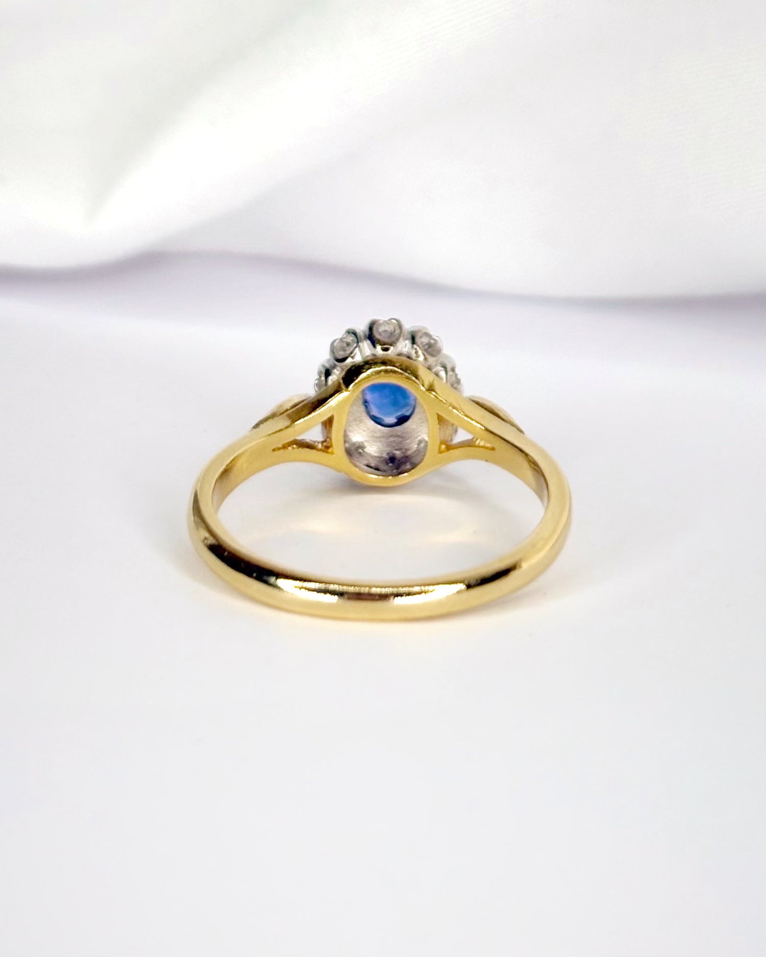Anillo Margarita de zafiro de 0,50 quilates y diamantes «Valentine»