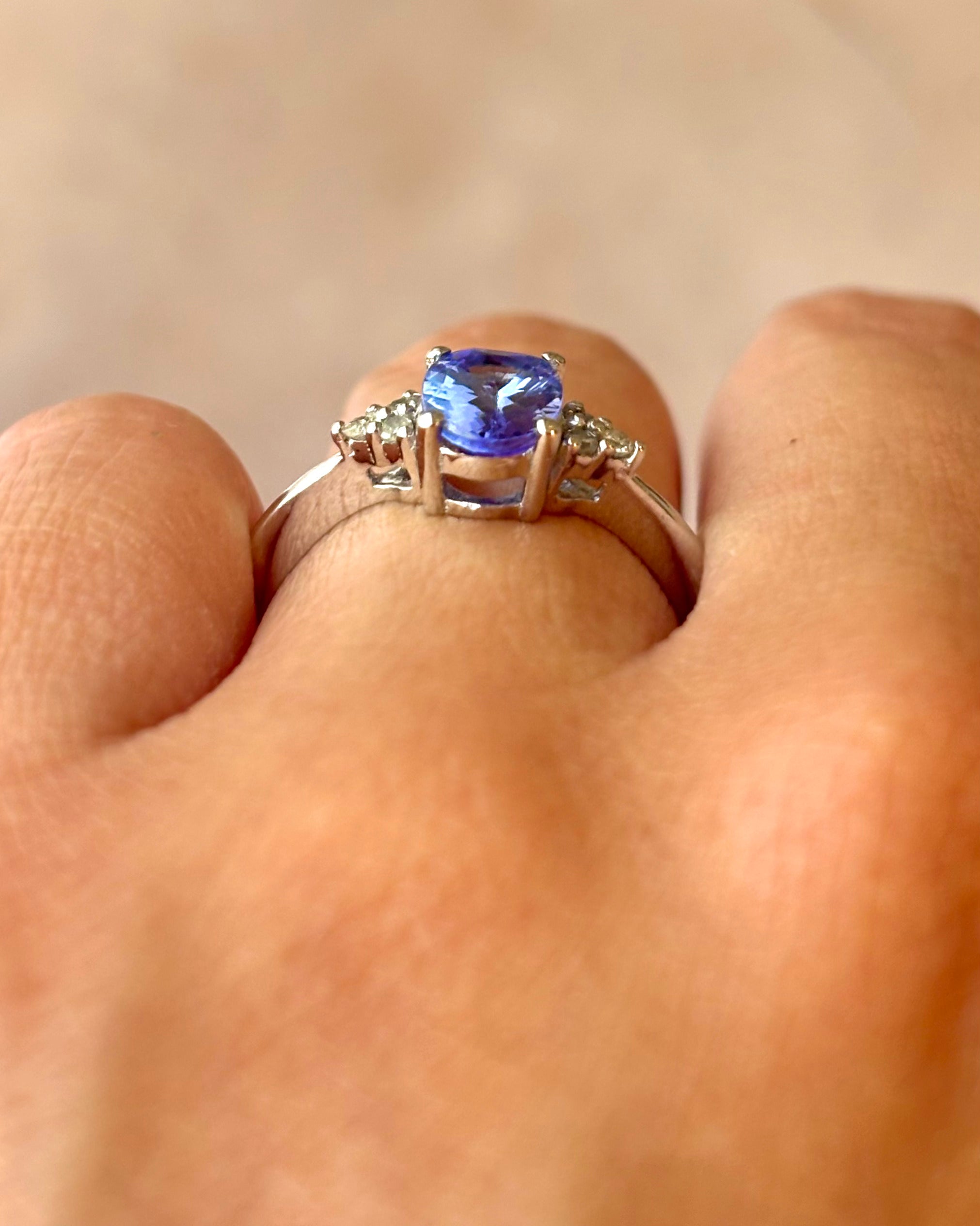 Bague Trilogie Tanzanite 1.20 carat &amp; Diamants "Carolina"