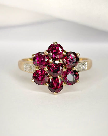 Bague Marguerite Grenats 1.90 carat &amp; Diamants "Adélie"