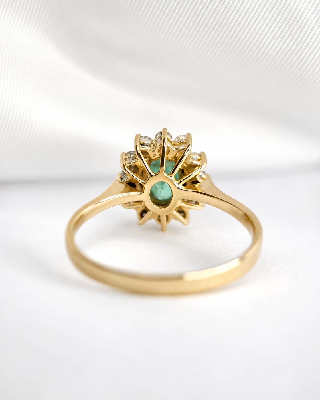 “Oriana” Daisy Ring, 1.20-carat Emerald &amp; 0.60-carat Diamonds, 4.34 g