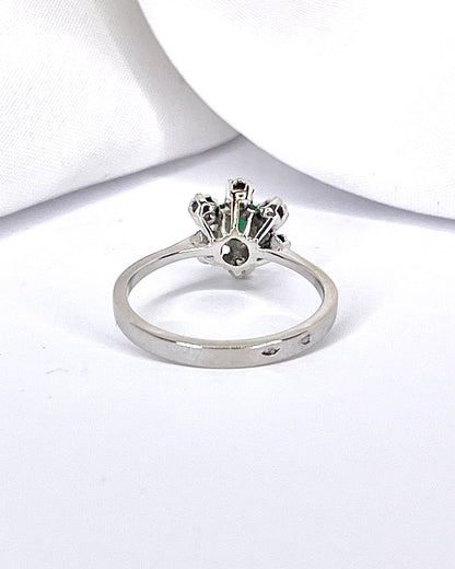 Emerald &amp; Diamond Daisy Ring "Esma"
