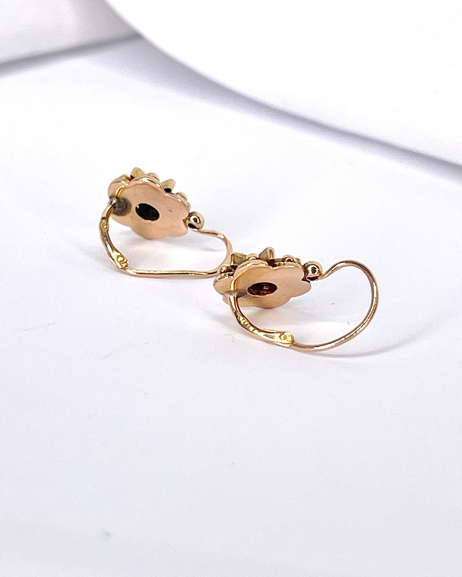 Pendientes Dormilones de Oro Amarillo de 18 quilates "Aliénor"