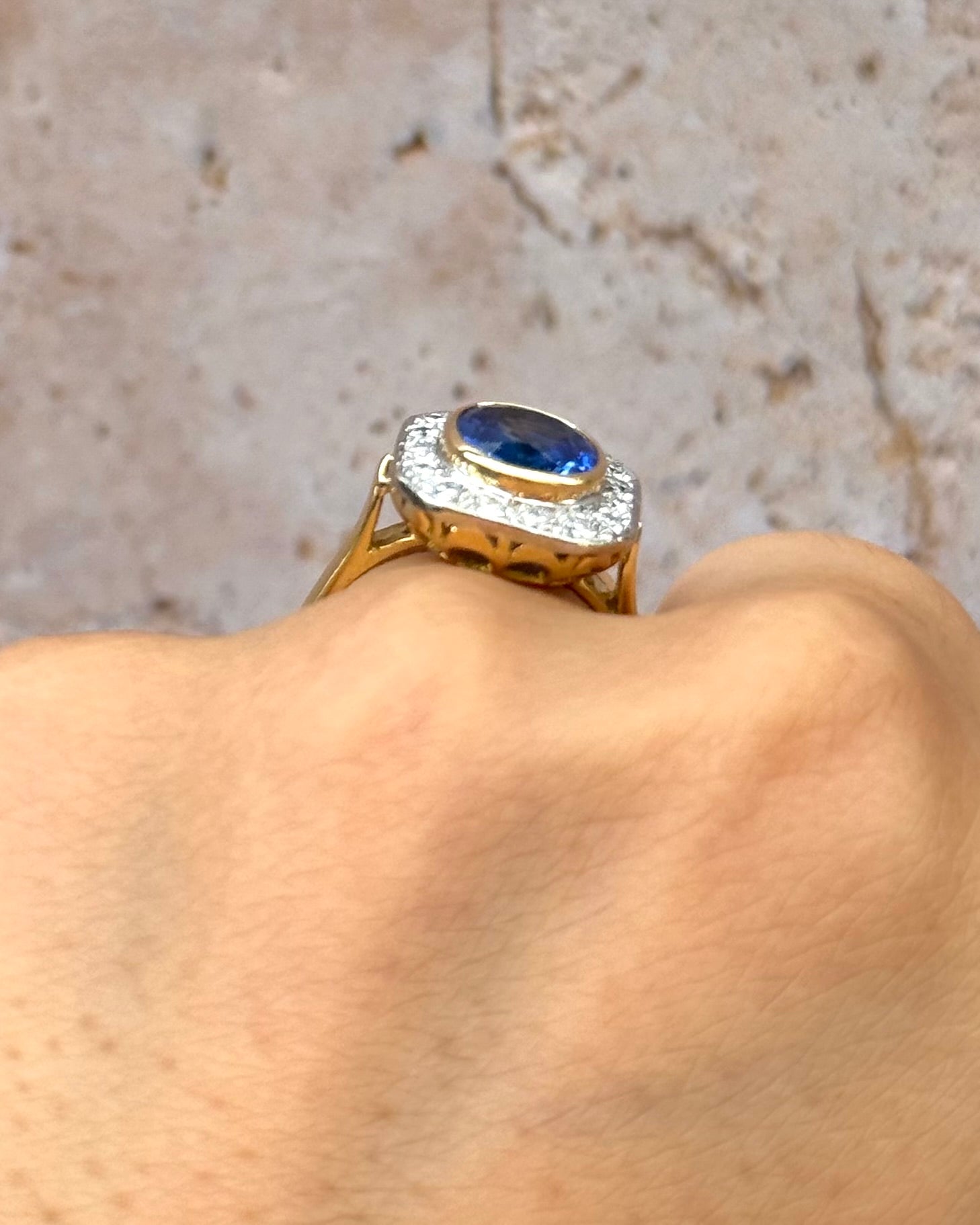 Art Deco Style Ring Sapphire 2.75 carats &amp; Diamonds 0.48 carat 5.32g "Cassandra"