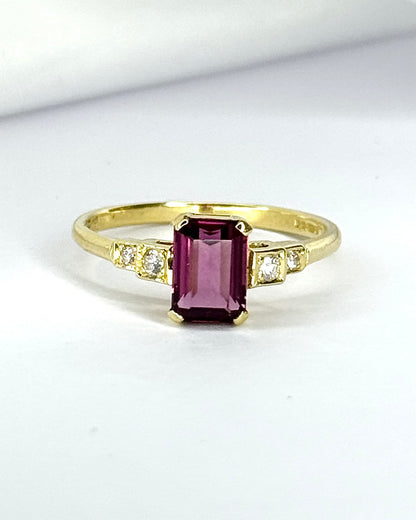 Solitaire Garnet Ring 1.15 Carat &amp; Diamonds "Irena"