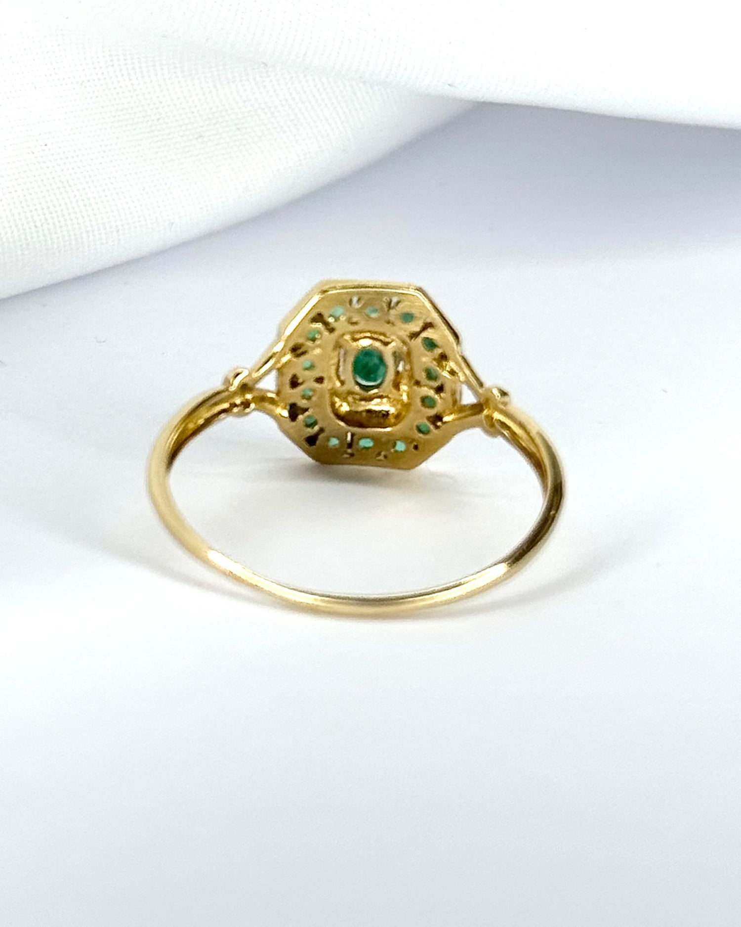 Anillo estilo Art Déco con esmeraldas "Tiphaine"