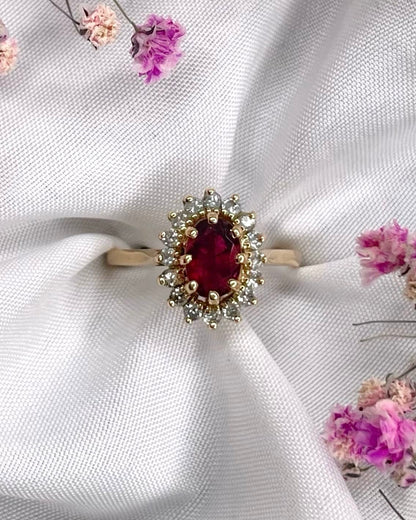 Bague Marguerite Rubis 0.90 carat &amp; 16 Diamants &quot;Amanda&quot;