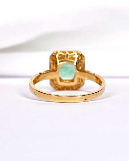 Art Deco Style Ring Emerald 1.50 Carat, Diamonds &amp; 4.8g Gold "Mirella"
