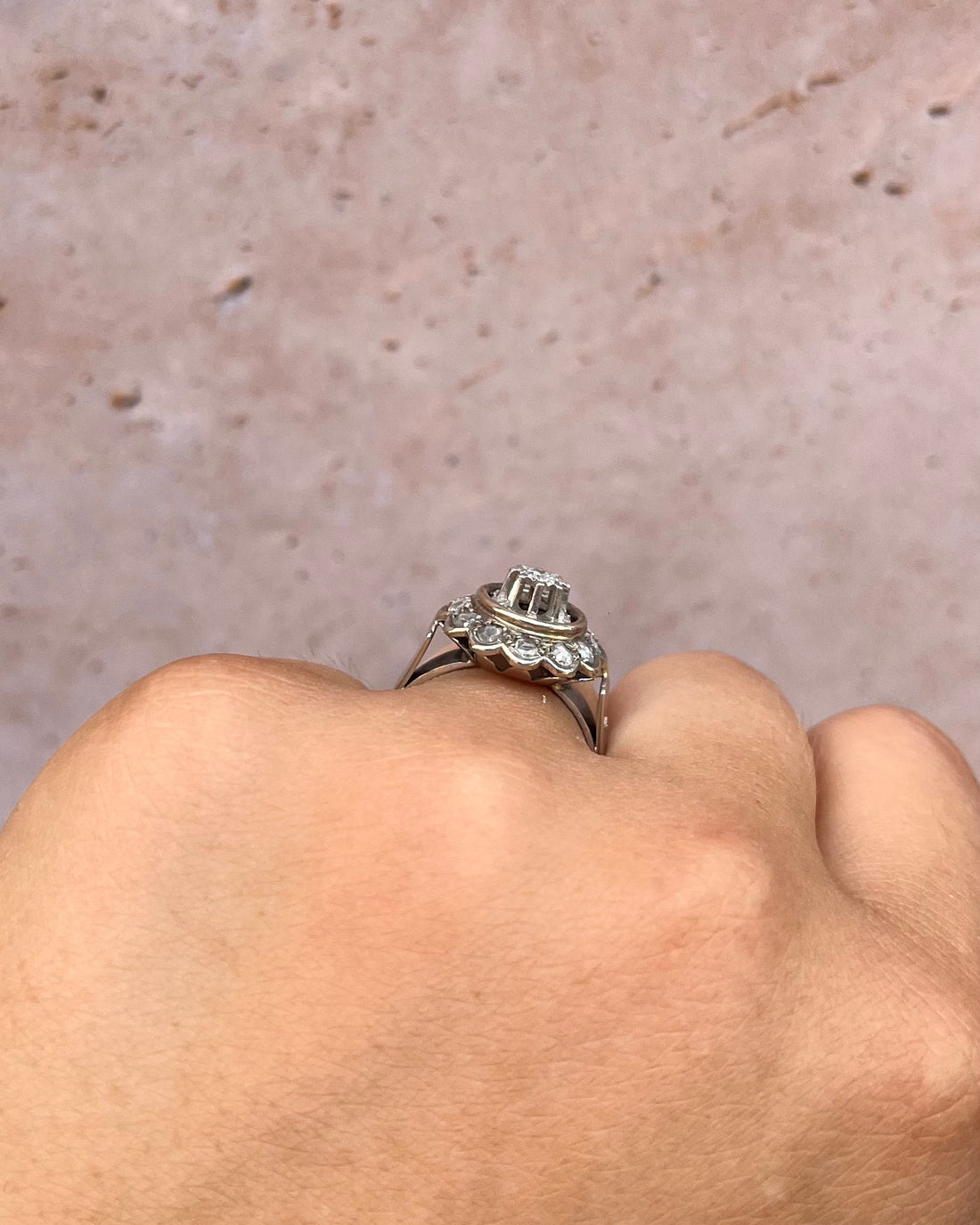 Bague Marguerite Diamants 0.56 carat, Or &amp; Platine 4.97g "Amaya"