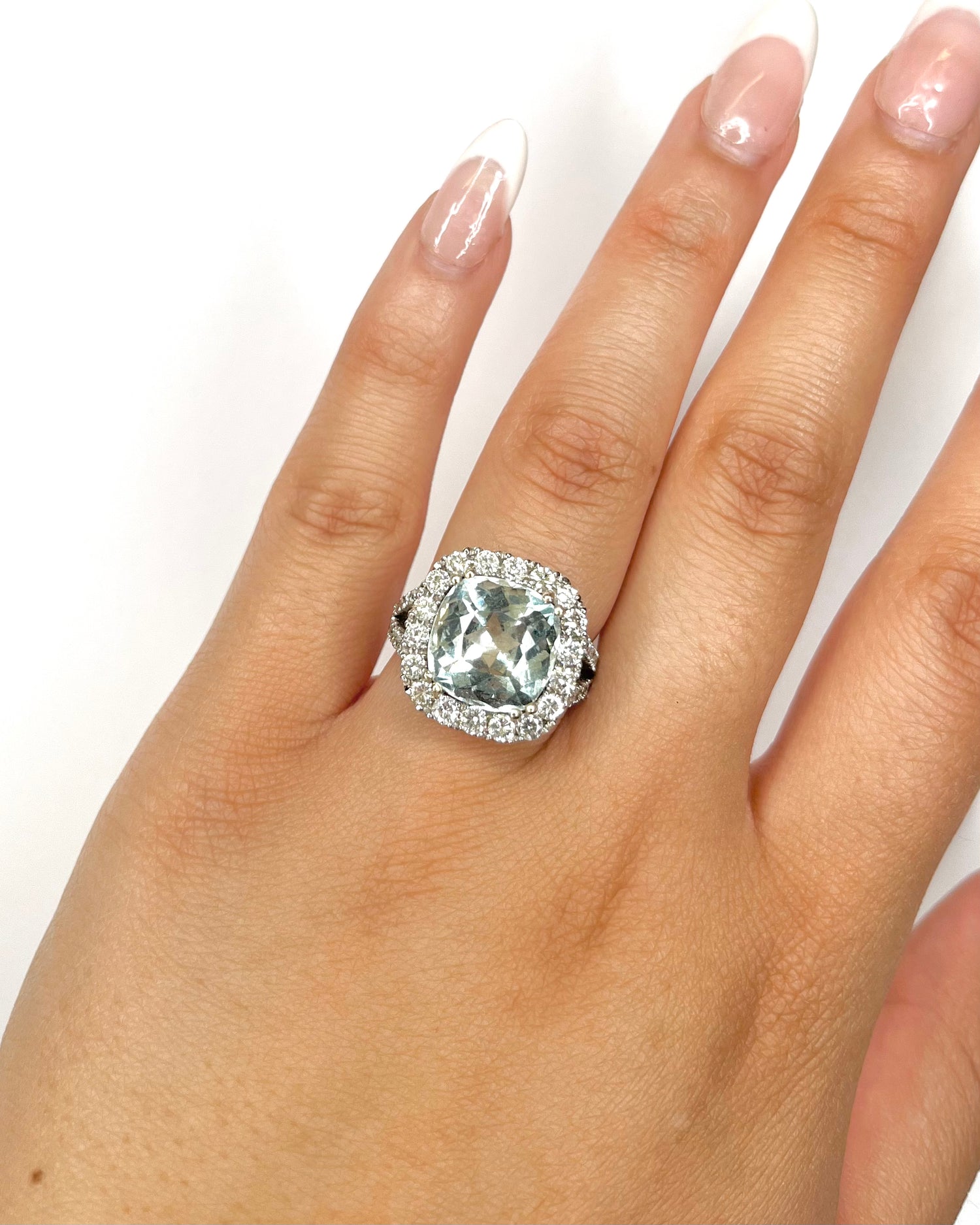 Bague Style Art-Déco Aigue Marine 6.85 carats &amp; Diamants 1 carat 10,37g "Célia" - Elliade Paris