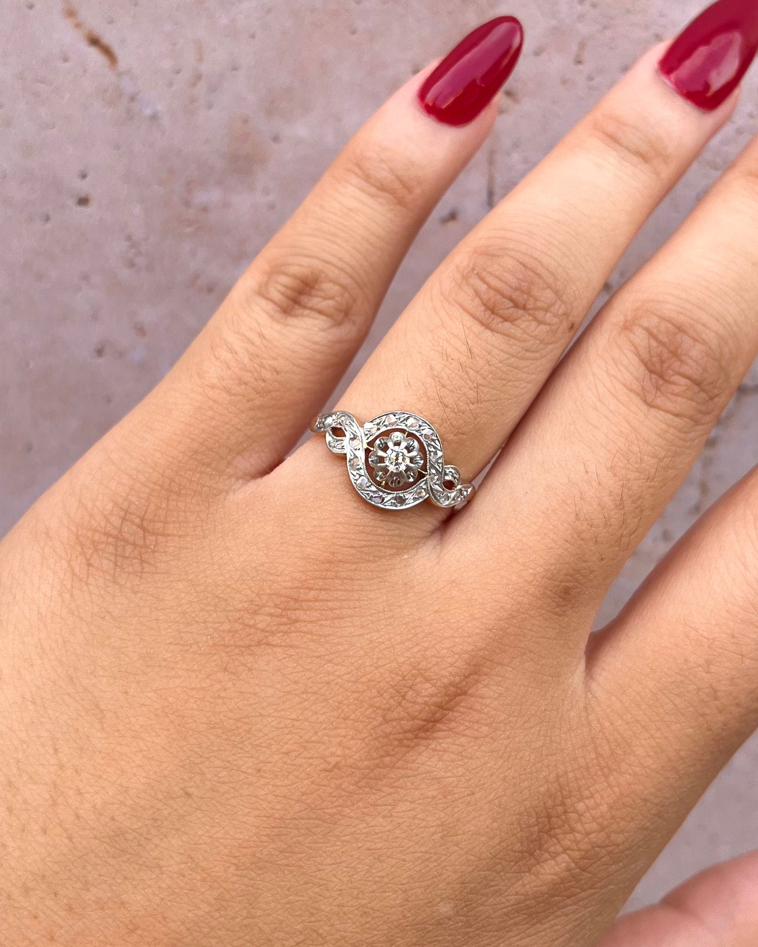 Bague Art-Déco Diamants 0.17 carat "Lily"