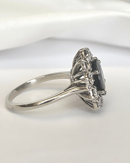 Bague Marguerite Saphir 3.85 carats &amp; Diamants 0.80 carat "Enora"