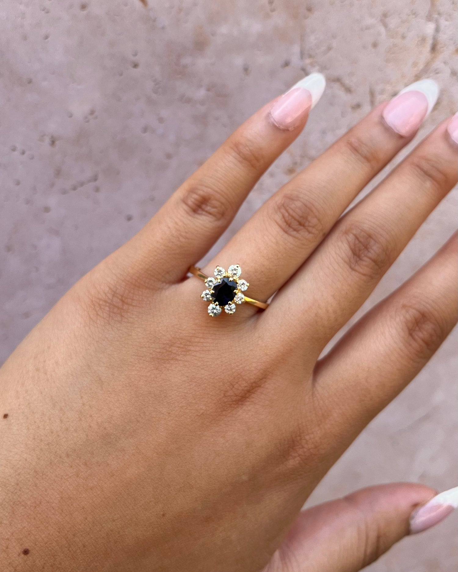 Bague Marguerite Saphir 0.91 carat &amp; Diamants 0.52 carat "Léna"