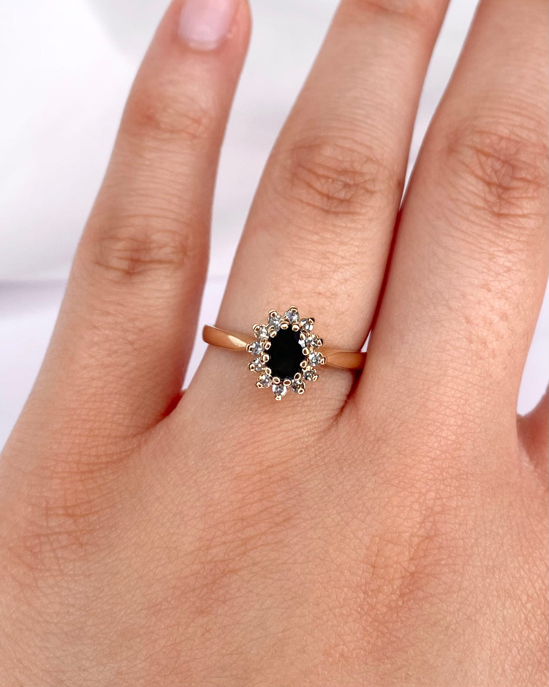 Bague marguerite saphir et diamants "Lisie"* - Lyon - Elliade Paris