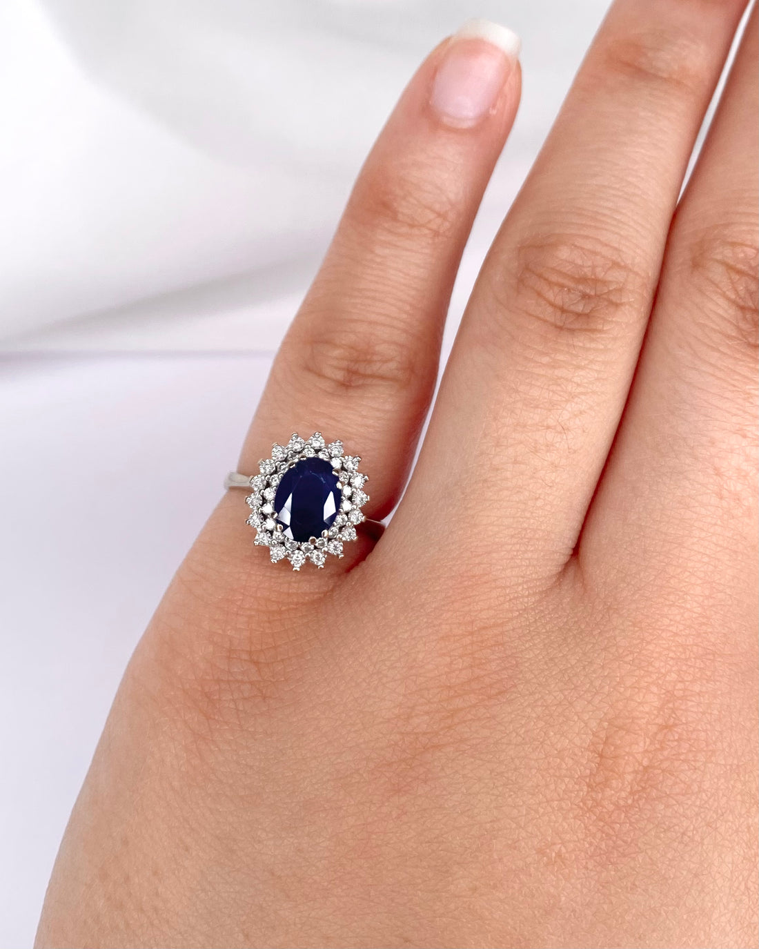 Bague marguerite saphir "Coraline" - Lyon - Elliade Paris