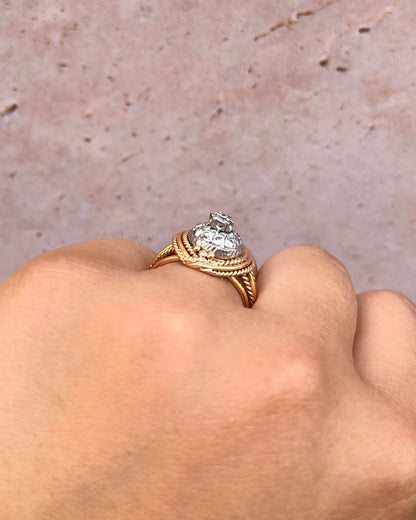 Anillo estilo Art Déco con diamantes 0,45 quilates, oro y platino 6,75 g "Océanie"