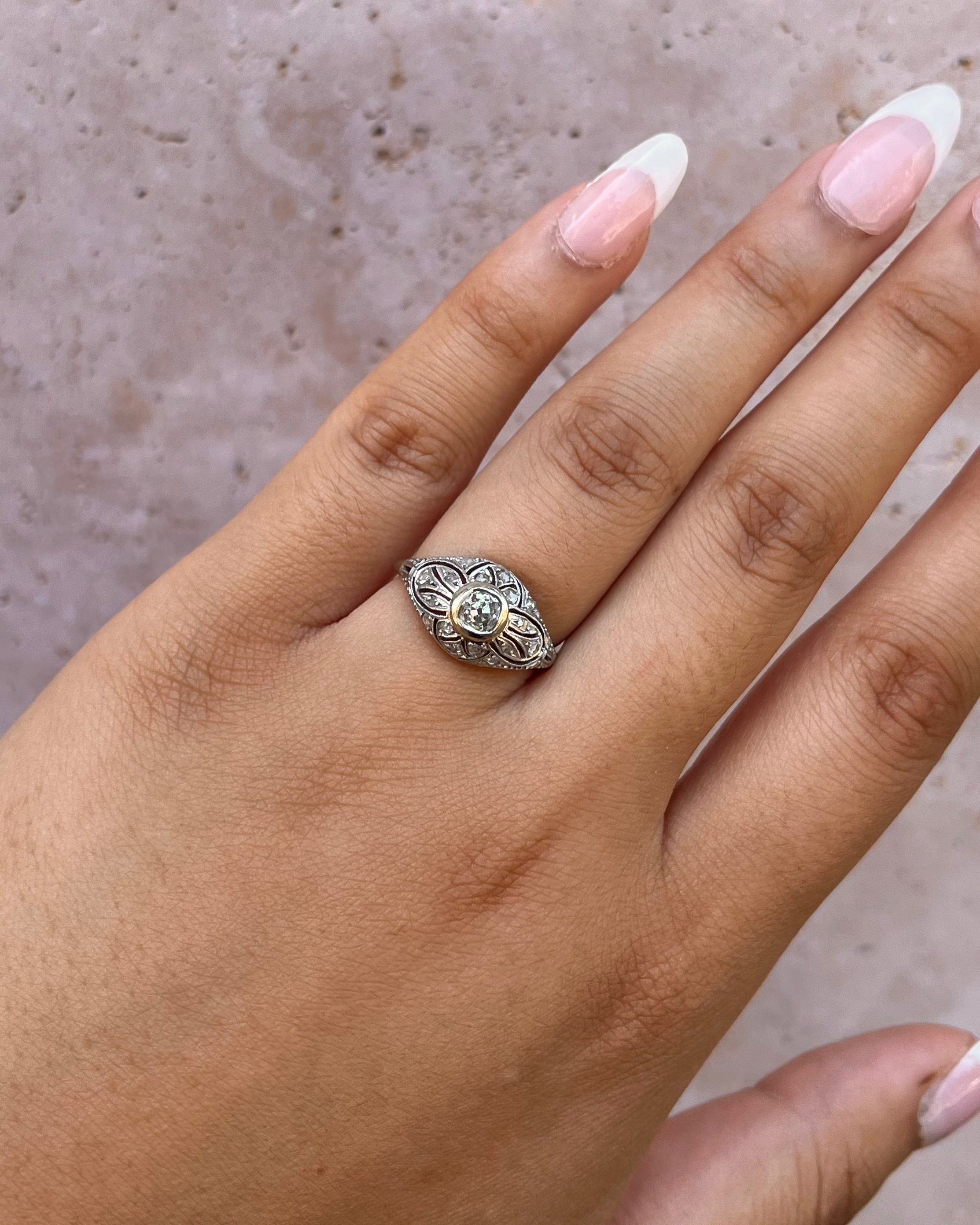 Bague Art Déco Diamants "Rosie"