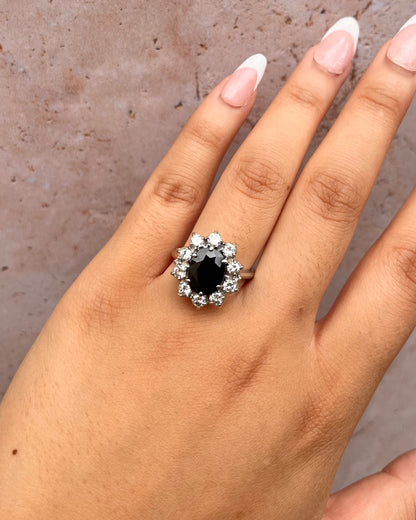 Bague Marguerite Saphir 3.85 carats &amp; Diamants 0.80 carat "Enora"