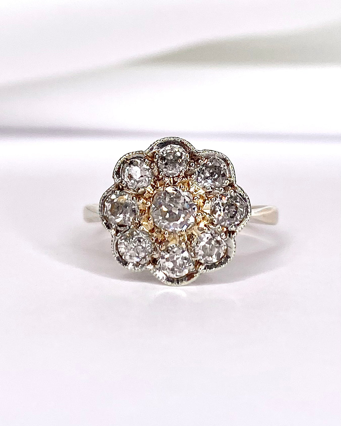 Bague Marguerite Art-Déco Diamants 0.75 Carat "Erell" - Elliade Paris