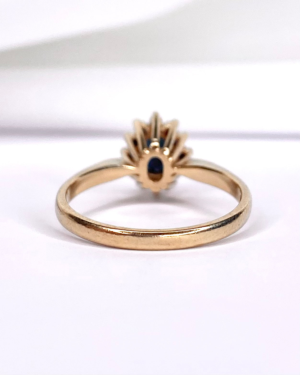 Bague marguerite saphir et diamants "Lisie"* - Lyon - Elliade Paris