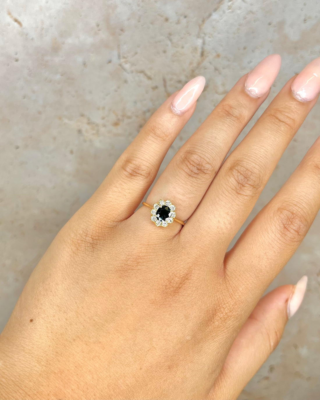 Bague Marguerite Saphir 0.80 carat &amp; Diamants "Cyrielle"