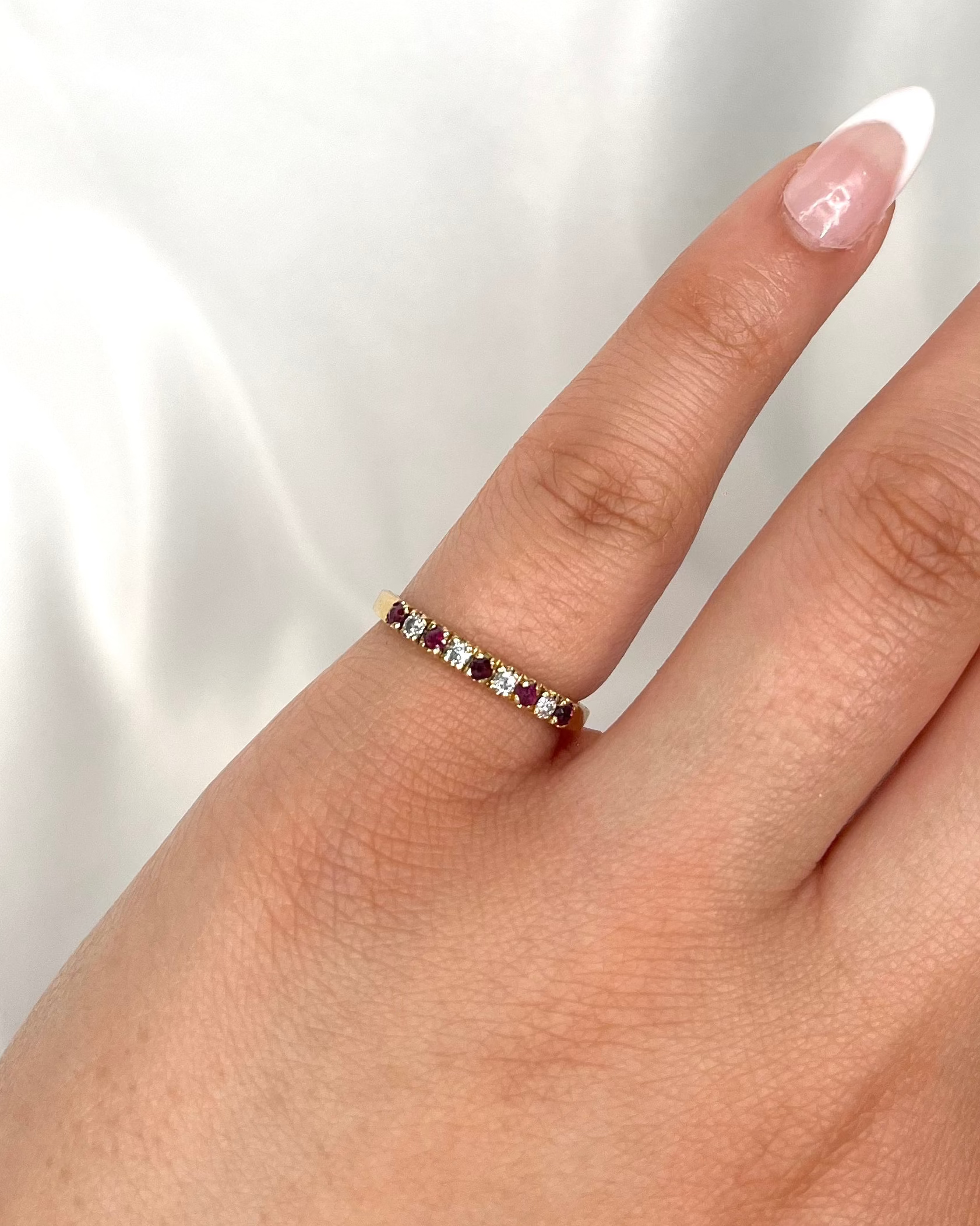 Demi Alliance Rubis &amp; Diamants "Tiphaine" - Elliade Paris