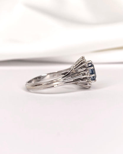 Bague Marguerite Saphir 1.50 carat &amp; Diamants 0.48 carat "Léonille"