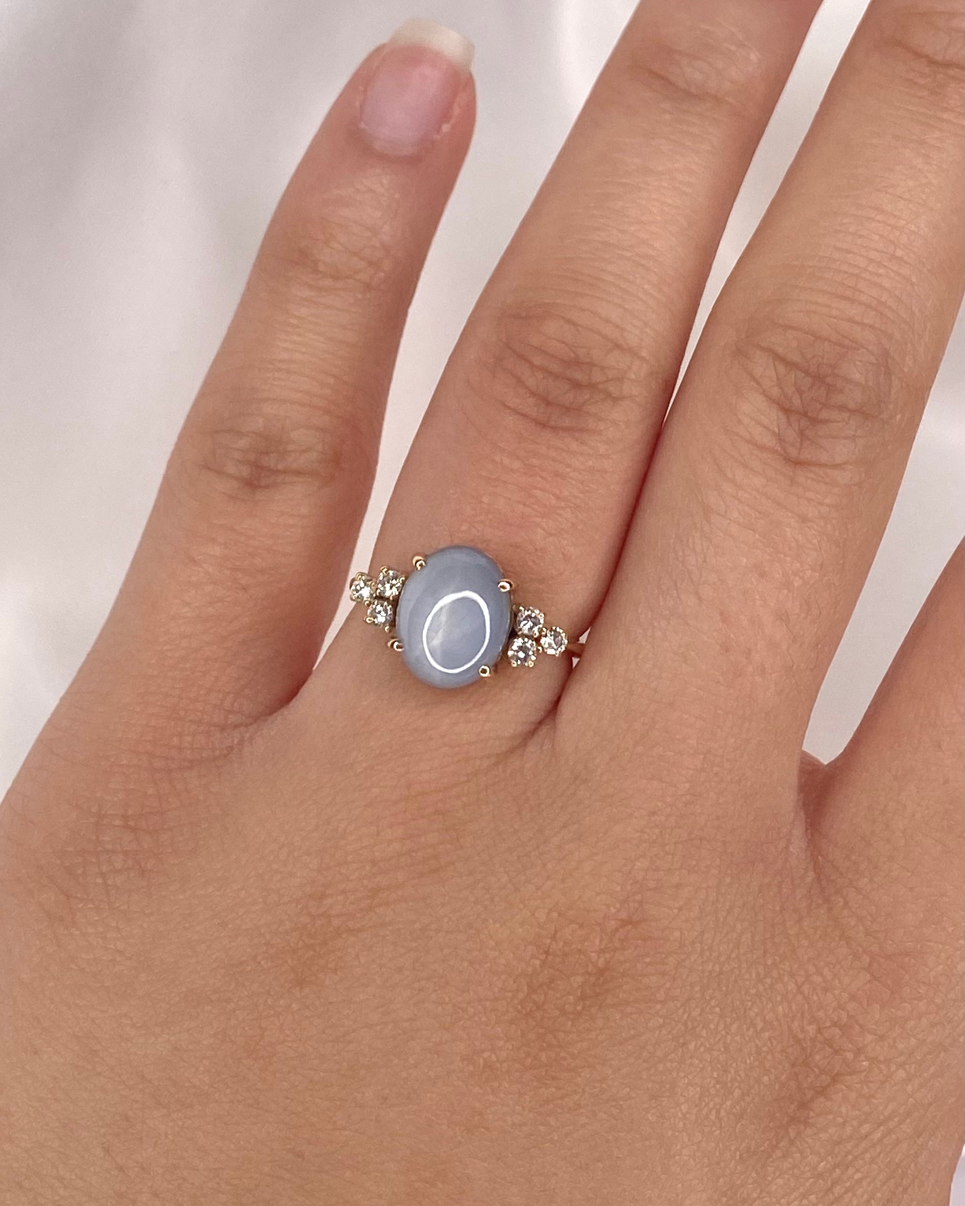 Bague Trilogie Saphir Étoilé 7.75 carats &amp; Diamants "Dorine" - Elliade Paris