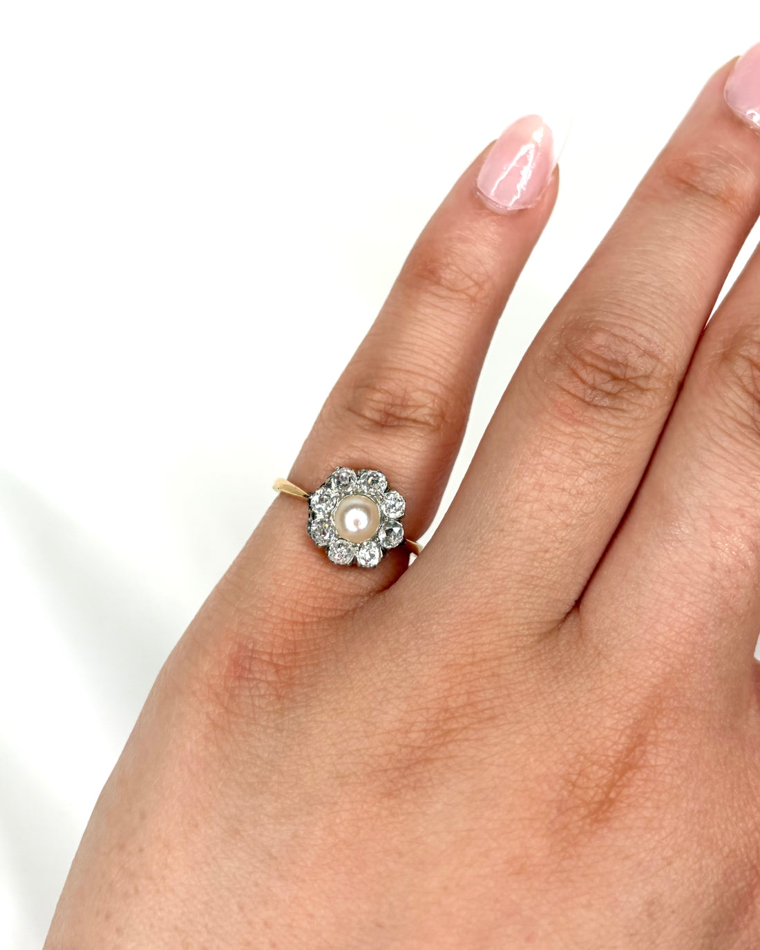 Bague Marguerite Perle &amp; Diamants Taille Ancienne 0.48 carat "Manna" - Elliade Paris