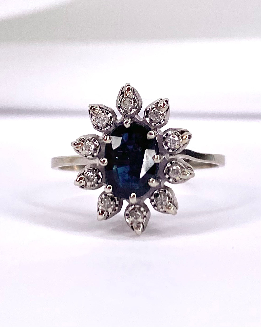 Bague Marguerite Saphir Diamants "Lauranne" - Lyon - Elliade Paris