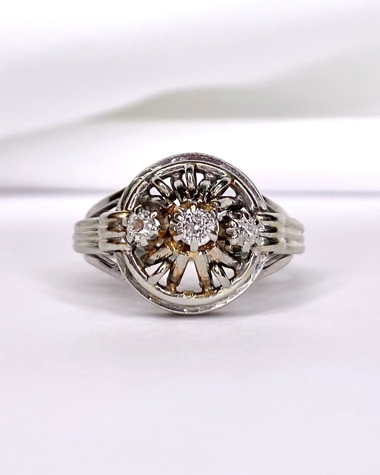 Anillo estilo Art Déco con diamantes 0,25 quilates y oro de 18 quilates 5,85 g "Romy"