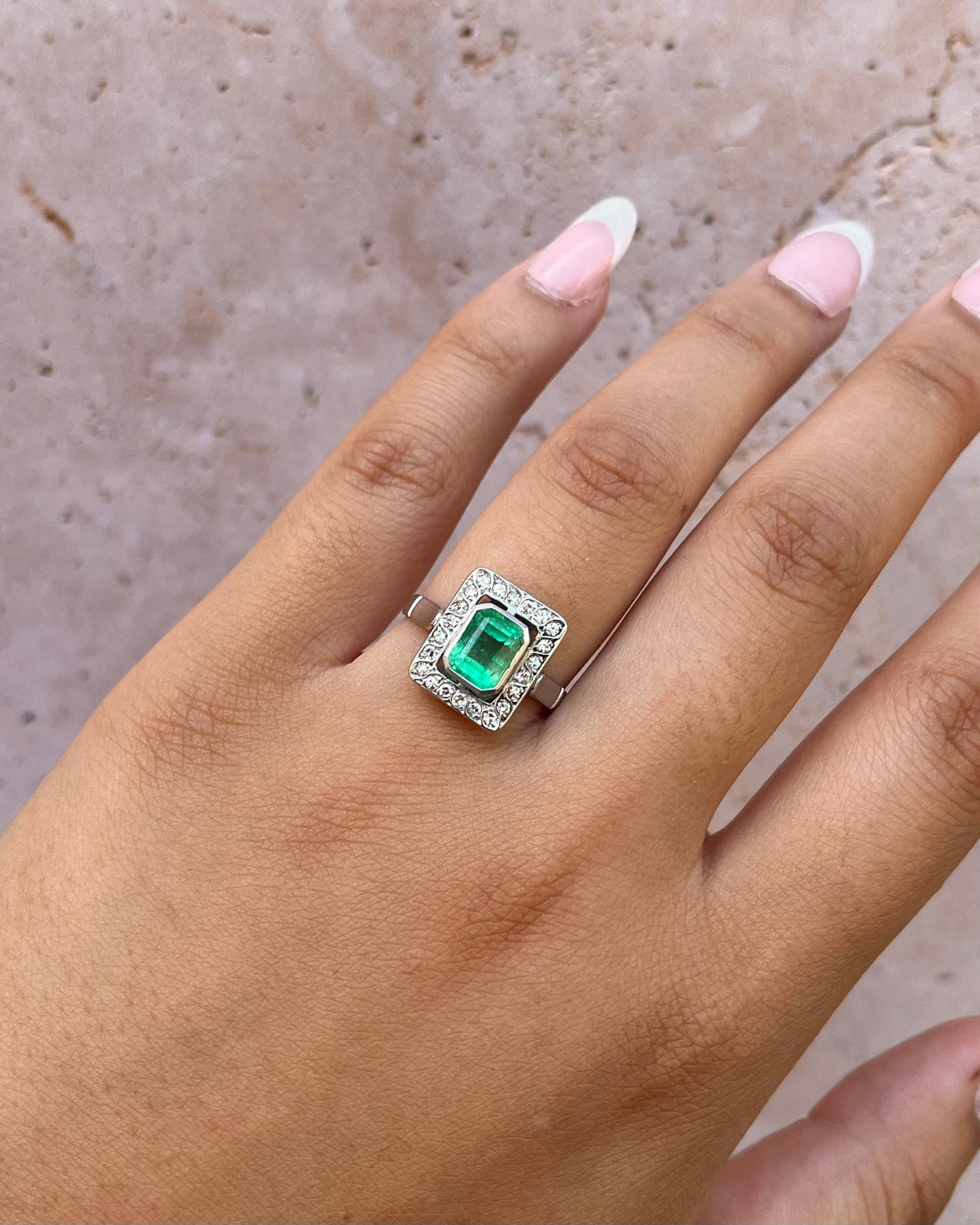 Bague Style Art Déco Émeraude 1.46 carat &amp; Diamants "Audrey"