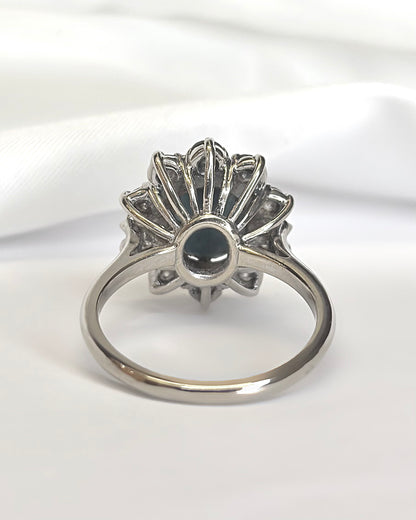 Bague Marguerite Saphir 3.85 carats &amp; Diamants 0.80 carat "Enora"