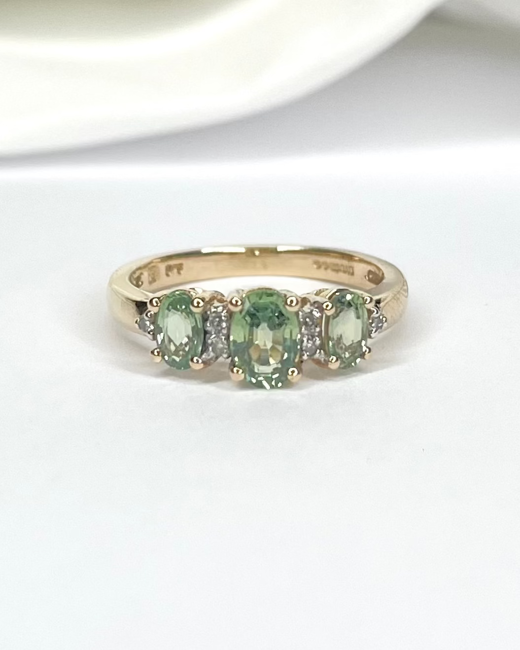 Anillo Trilogía Zafiros Verdes 1.10 quilates "Marion"