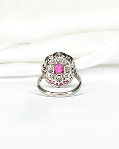 Anillo Marguerite Art Déco Rubí 1,48 quilates y Diamantes 0,49 quilates "Aya"
