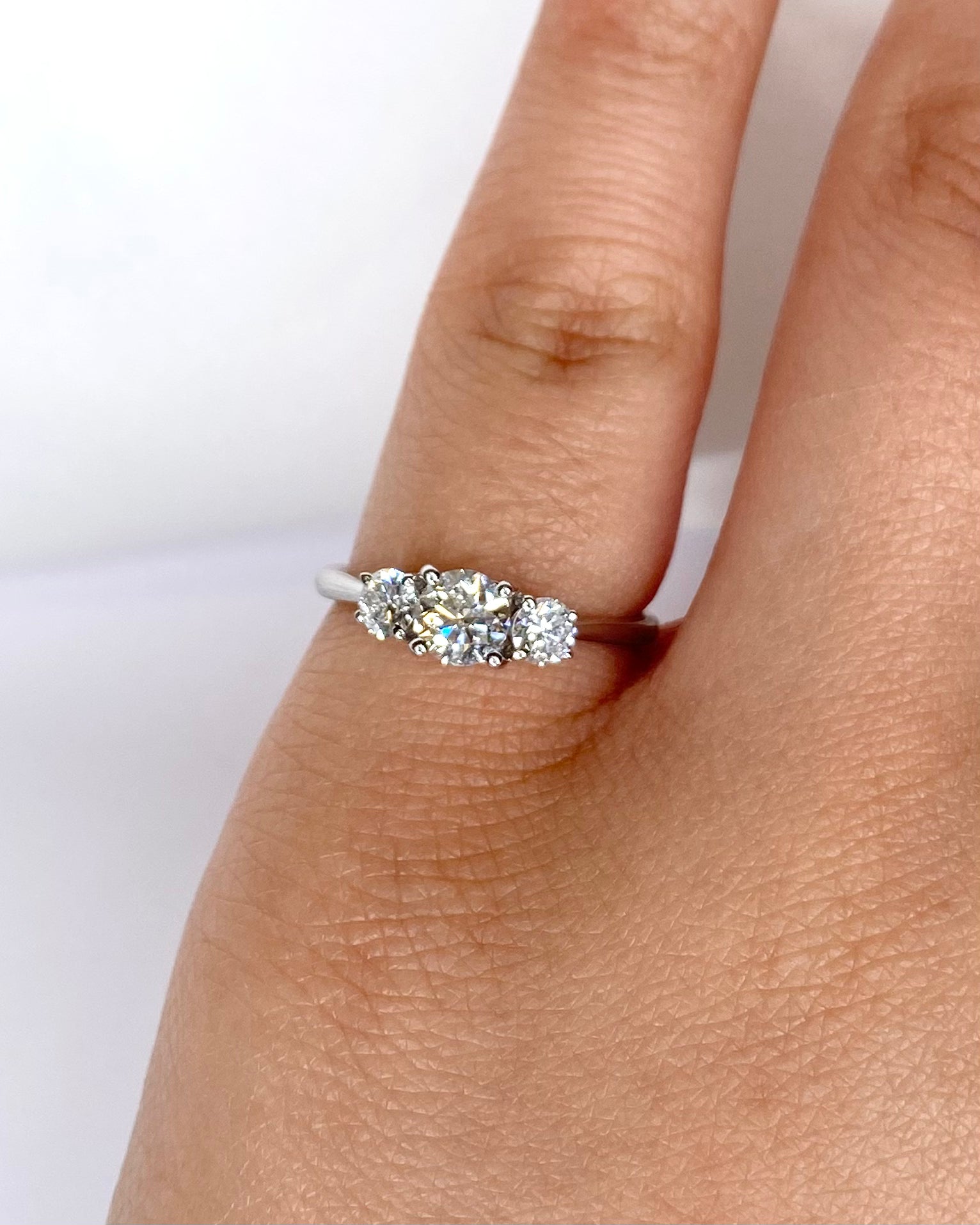 Anillo Trilogía Diamantes 0,78 quilates "Elia"