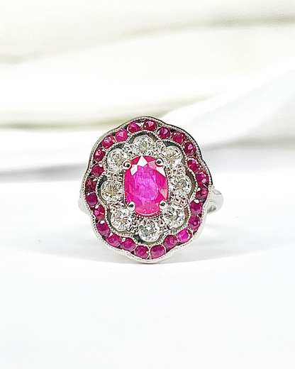 Anillo Marguerite Art Déco Rubí 1,48 quilates y Diamantes 0,49 quilates "Aya"